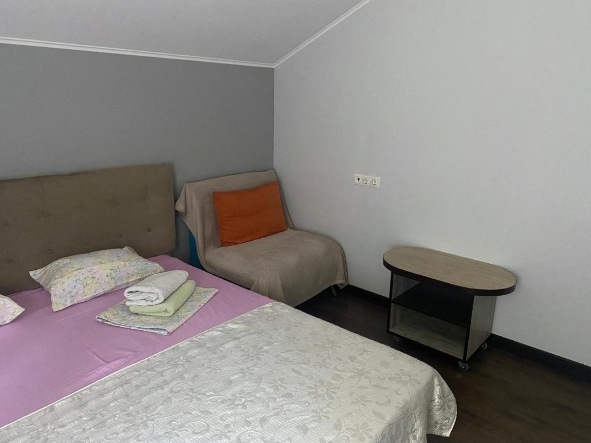 Guest House Olzhycha 45 Б Kiev Buitenkant foto