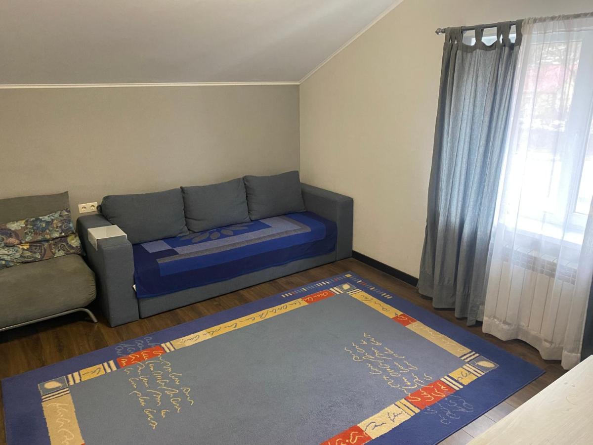 Guest House Olzhycha 45 Б Kiev Buitenkant foto